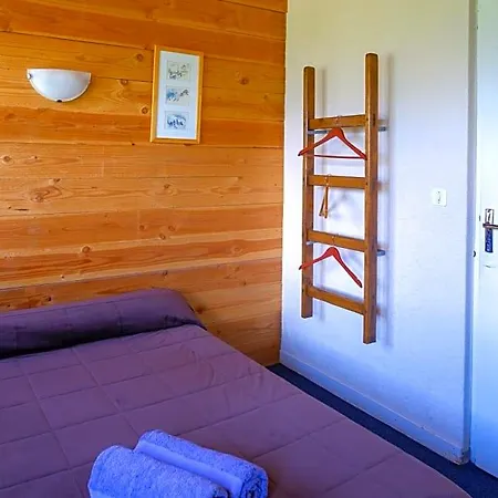 Les Roches Blanches 琴山朗勒堡